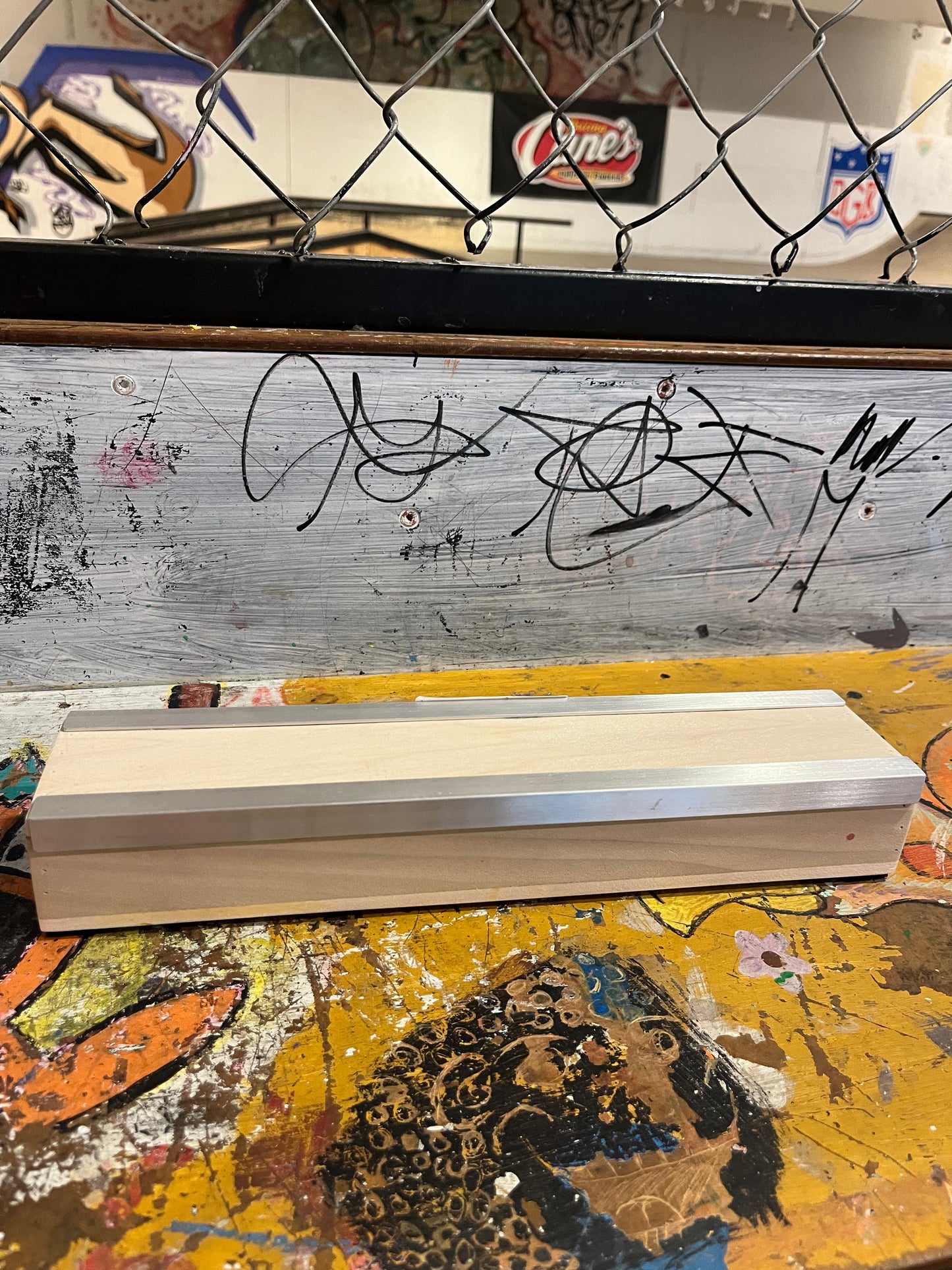 Finger Board Box/Ledge