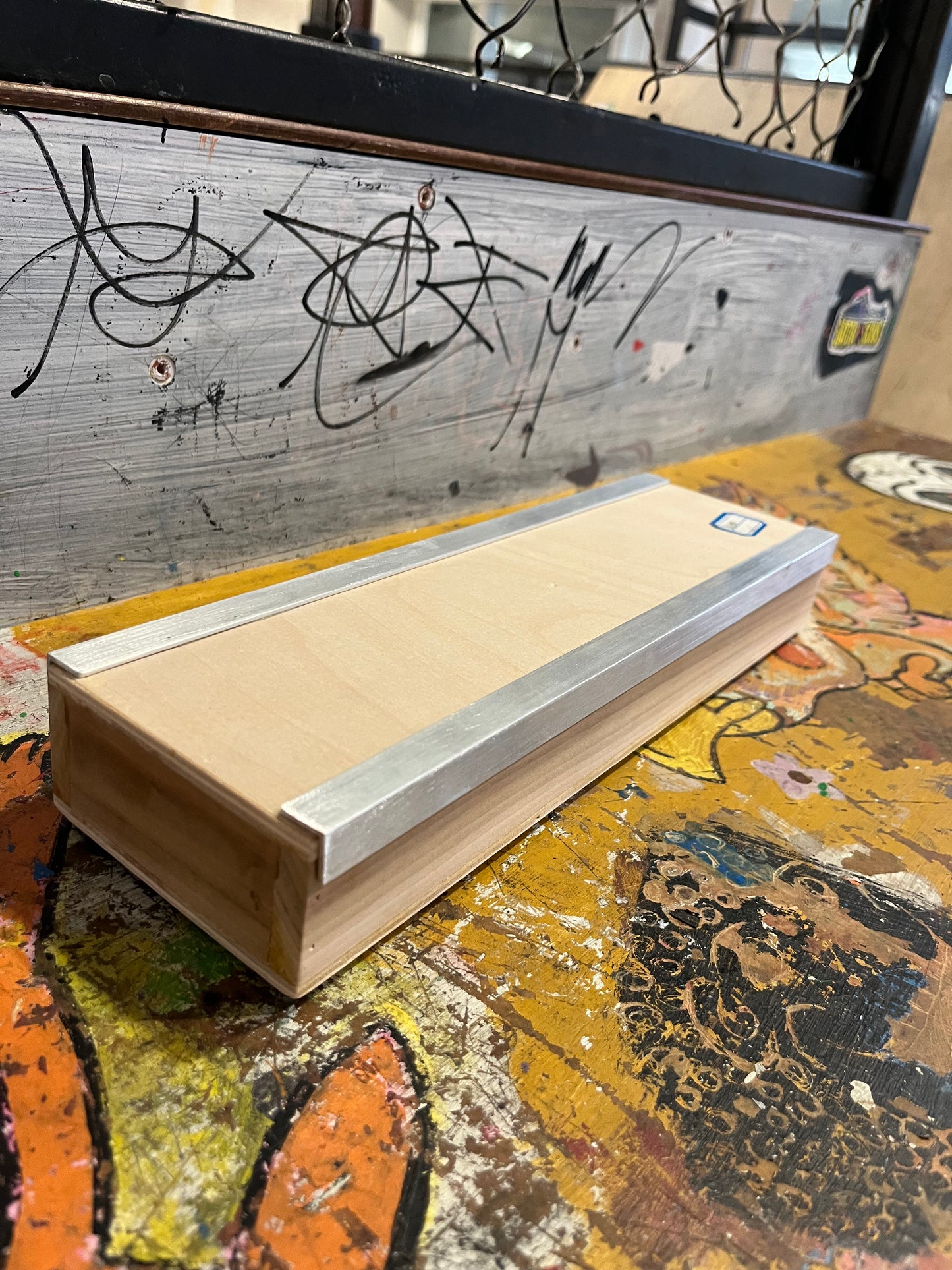 Finger Board Box/Ledge