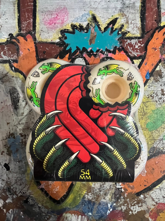 Dragon Wheels 54mm Powell Peralta Nano Rats 97A