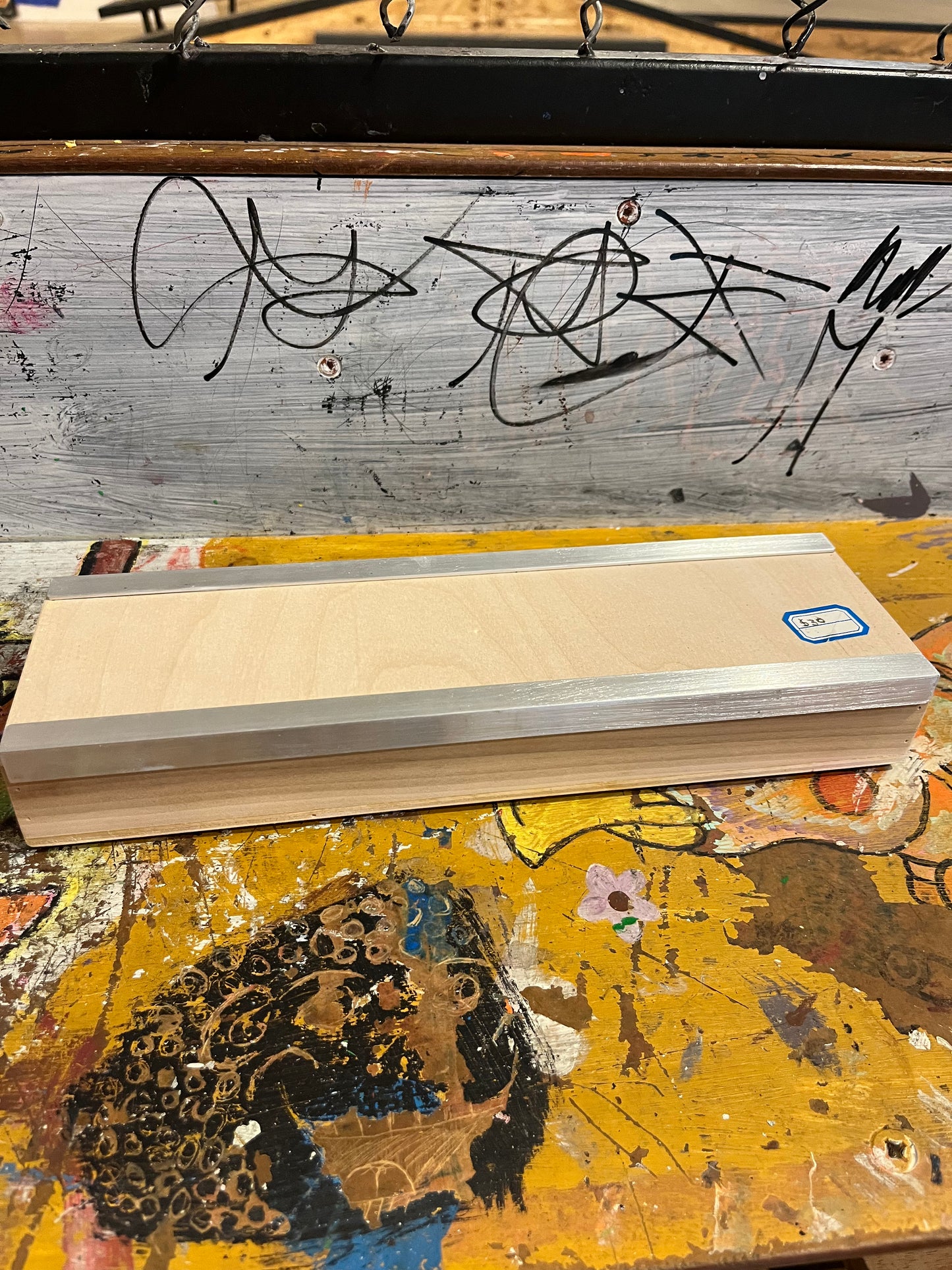Finger Board Box/Ledge