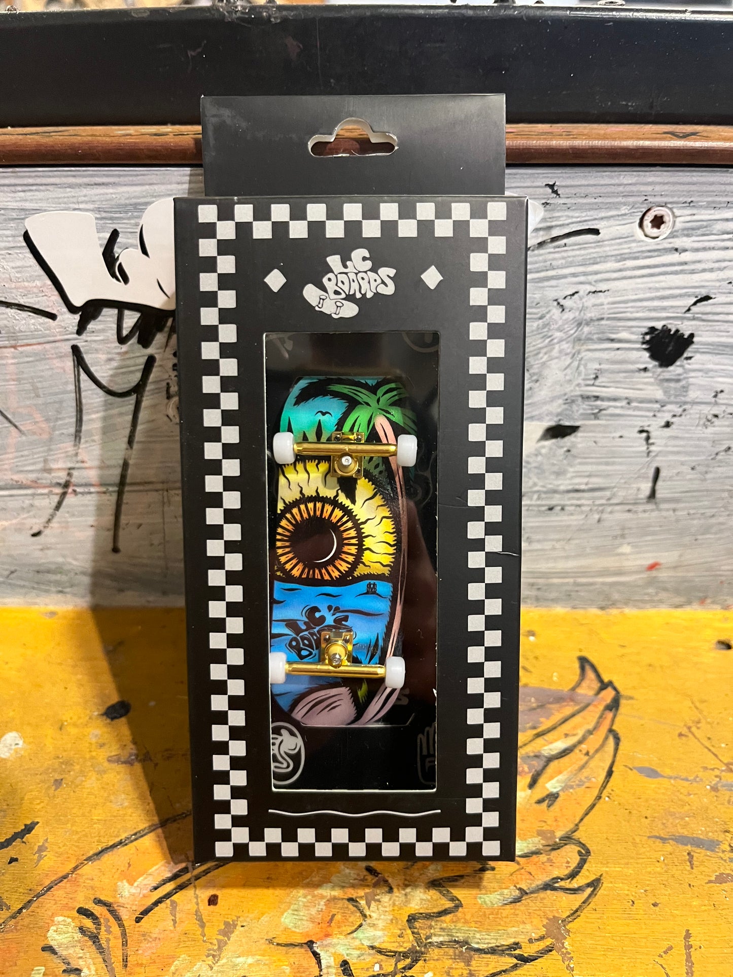 LC BOARDS 98X34 COMPLETE SUN BURN GRAPHIC FOAM GRIP TAPE