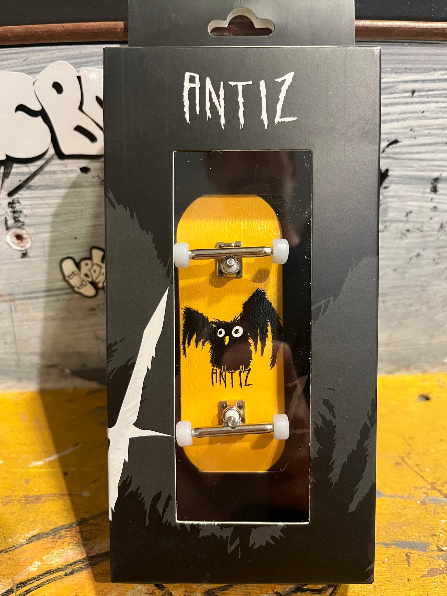 LC BOARDS X ANTIZ 98X34 COMPLETE OWL GRAPHIC FOAM GRIP TAPE